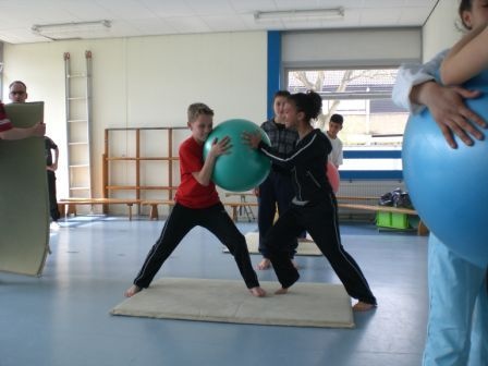 Pushing Hands Fixed Position, Vossener, Venlo-Blerick, groep 8.